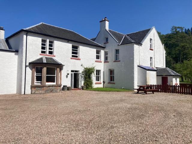 Great Glen Hostel Spean Bridge Buitenkant foto