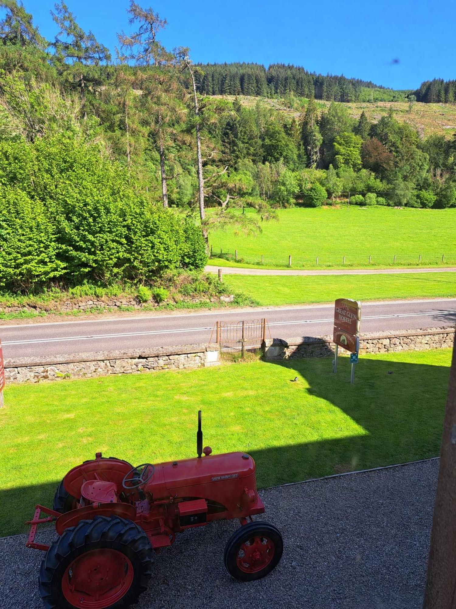 Great Glen Hostel Spean Bridge Buitenkant foto