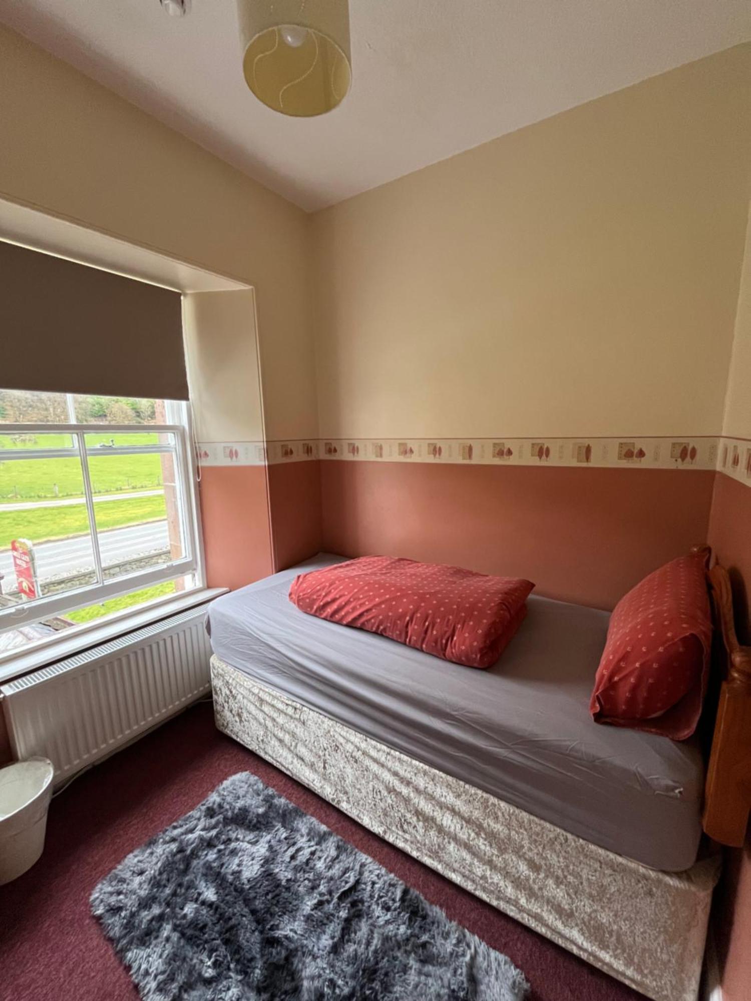 Great Glen Hostel Spean Bridge Buitenkant foto